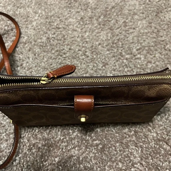 Coach Brown and Tan Signature Crossbody with Wallet - Picture 5 of 10